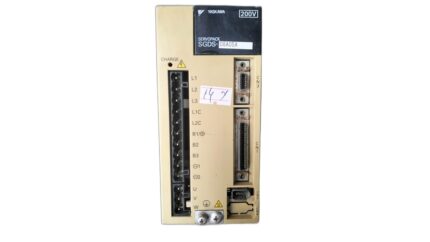 YASKAWA SGDS-08A05A Servo Drive 3 PHASE 750 W 200-230V